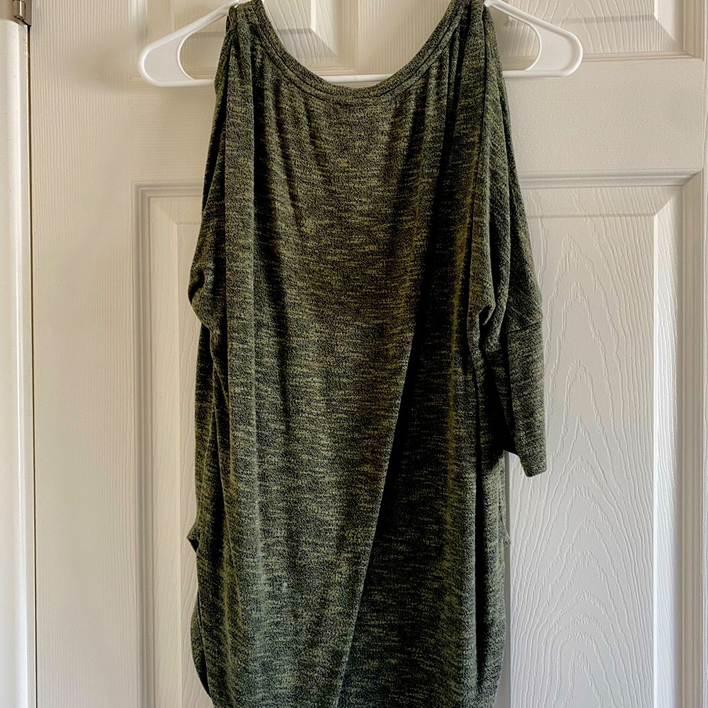 Mossmio top
